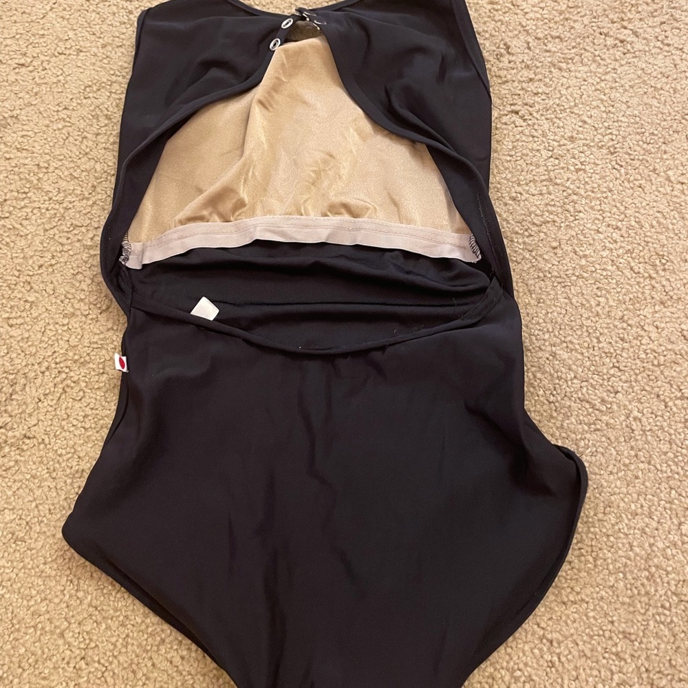Yumiko Leotard